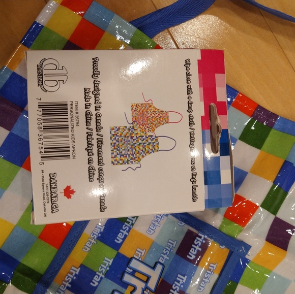 Tristan Personalized kids apron new with box - Picture 3 of 6